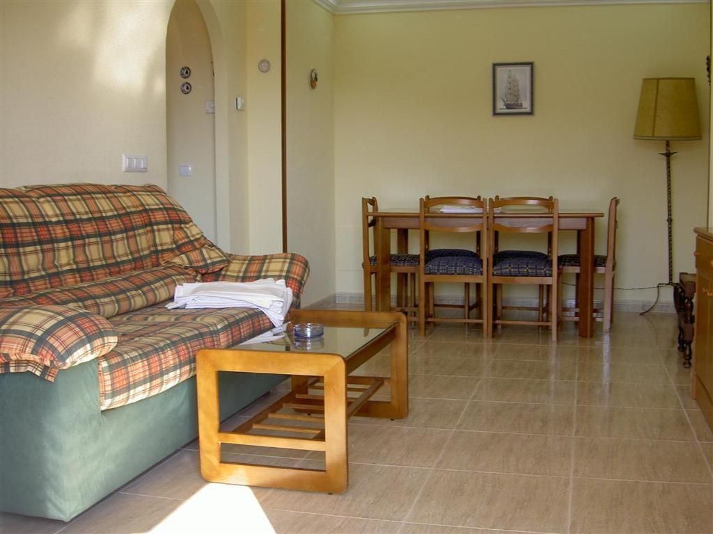 Apartamentos Turísticos Puerto Tomás Maestre La Manga del Mar Menor Esterno foto