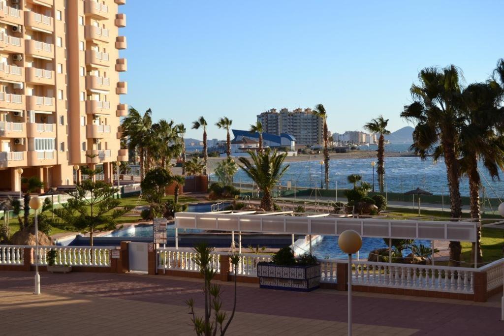 Apartamentos Turísticos Puerto Tomás Maestre La Manga del Mar Menor Esterno foto