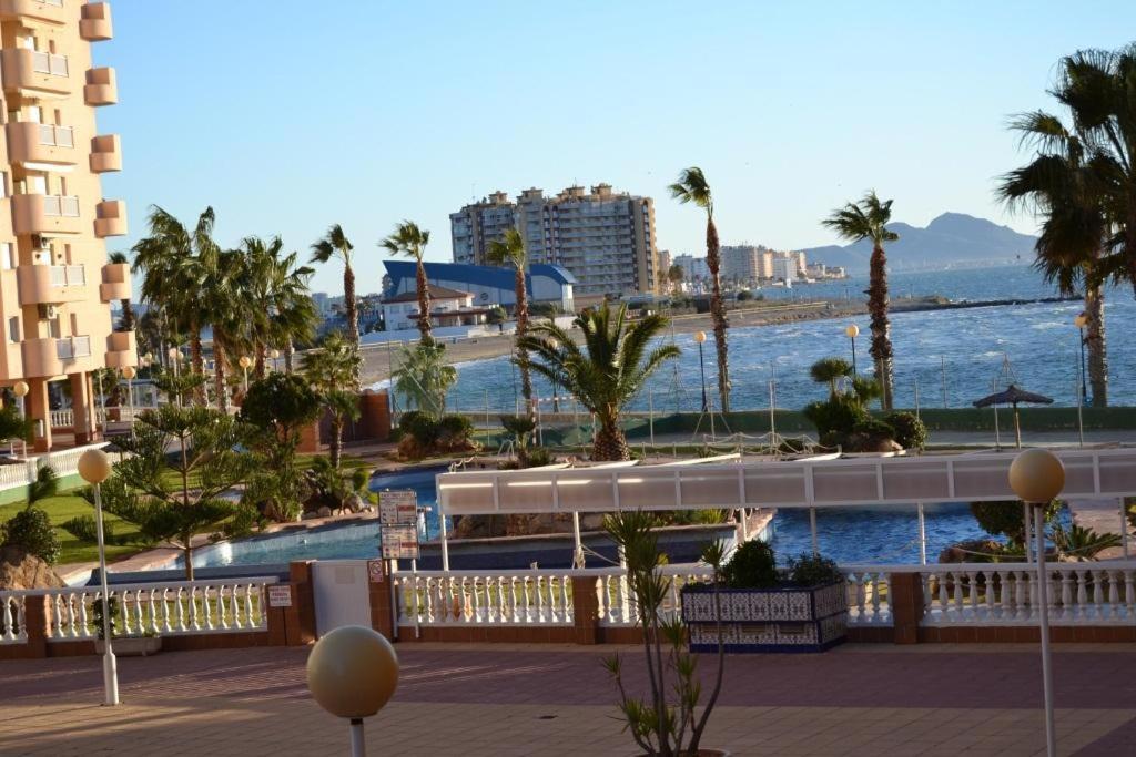 Apartamentos Turísticos Puerto Tomás Maestre La Manga del Mar Menor Esterno foto