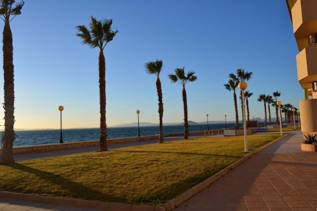 Apartamentos Turísticos Puerto Tomás Maestre La Manga del Mar Menor Esterno foto