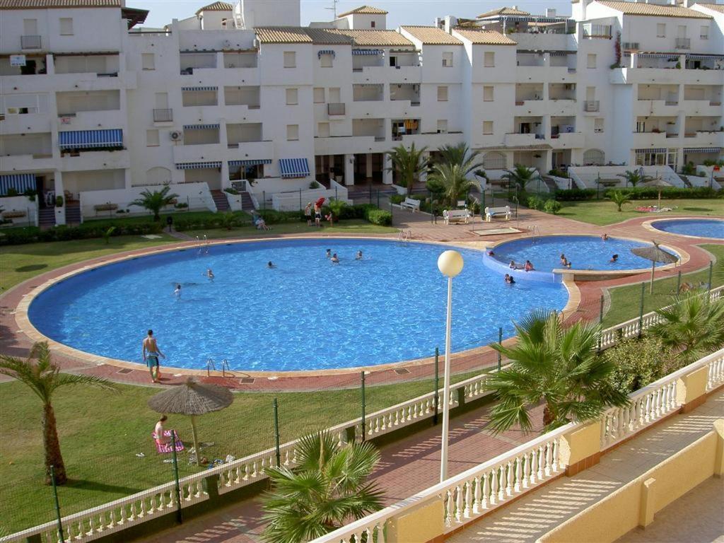 Apartamentos Turísticos Puerto Tomás Maestre La Manga del Mar Menor Esterno foto